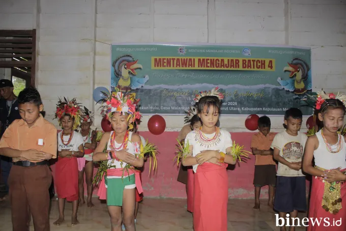Menembus Hutan, Menyebrangi Sungai: Relawan Mentawai Mengajar Batch 4 Hadirkan Harapan di...