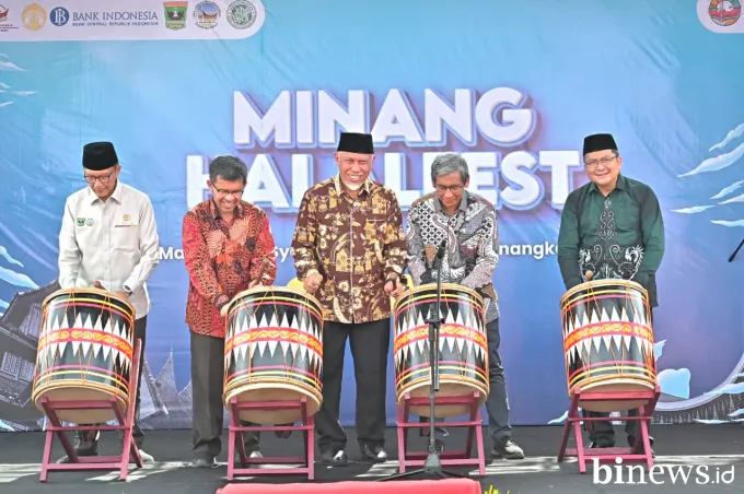 Minang Halal Fest 2026 Resmi Dibuka, Gubernur Mahyeldi Dorong Penguatan Ekonomi Syariah...