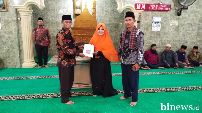 Nevi Zuairina Dukung Khatam Qur'an di Dapil Sumbar II, Dorong Semangat Keagamaan di Bulan...