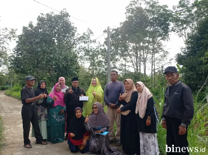 Nevi Zuairina: Pemasangan Lampu Jalan di Padang Rajo Bukti Kepedulian untuk Masyarakat