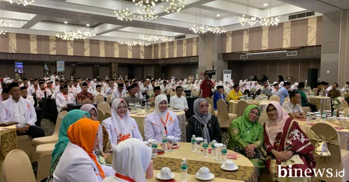 Nevi Zuairina Sampaikan Pentingnya Soliditas Kader di Muswil VI PKS Sumbar