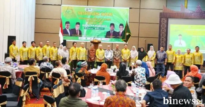 Pengukuhan IKA FMIPA Unand: Efa Yonnedi Tekankan Sinergi Alumni dan Almamater