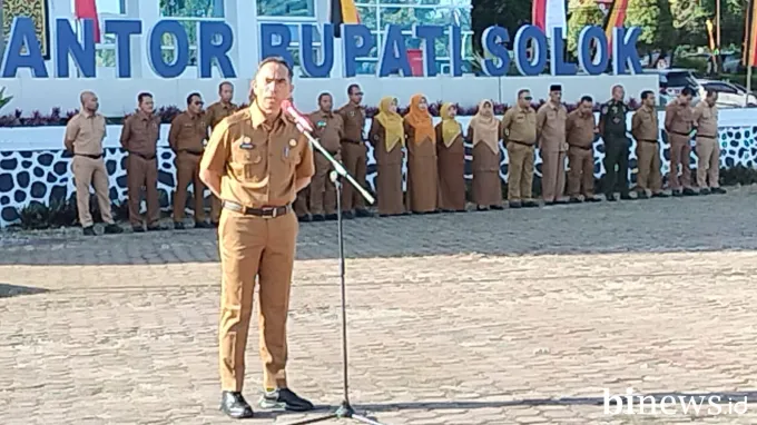 Pimpin Apel Pagi, Sekda Medison Tegaskan Profesionalisme ASN dan Tertib Administrasi