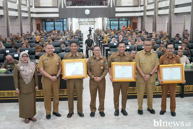 Pj Sekda Yozarwardi Buka Forum Setda se-Sumbar, Bahas Strategi Penyelenggaraan...