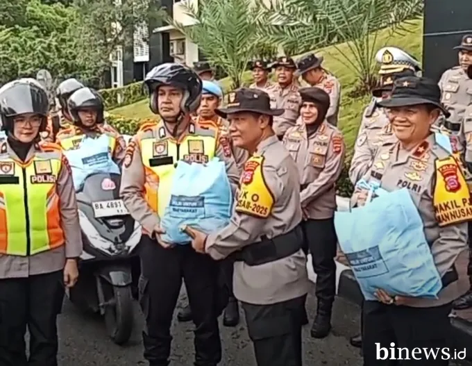 Polda Sumbar Kerahkan 400 Personel untuk Salurkan Bantuan ke Wilayah Terdampak Banjir dan...