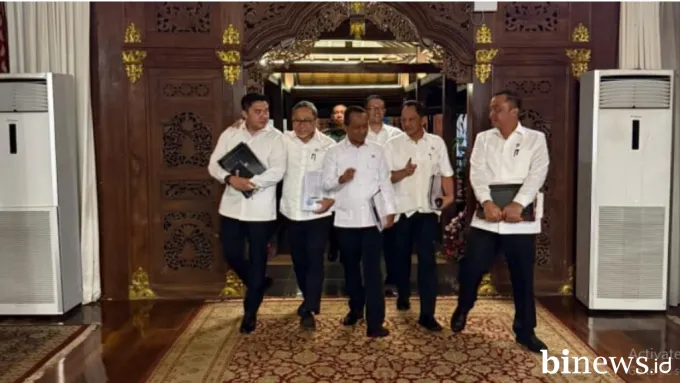 Presiden Prabowo Gelar Pertemuan Mendadak Bahas Penertiban Kawasan Hutan dan Tambang...
