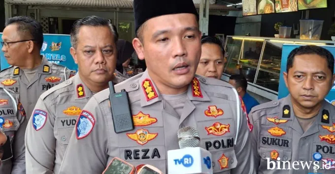 Direktur Lalu Lintas Polda Sumbar, Kombes Pol Reza Chairul...