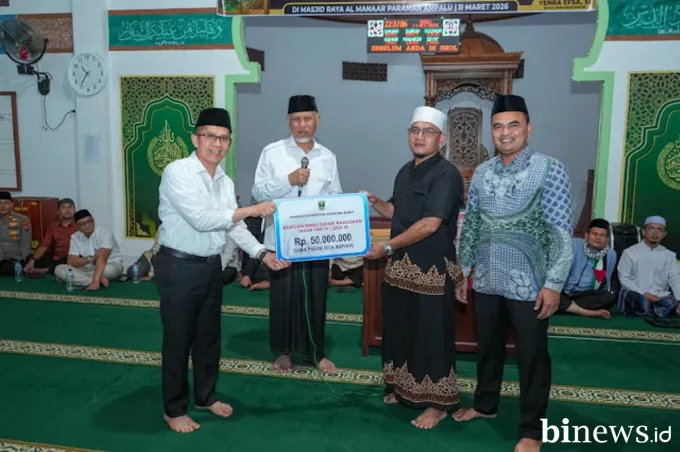 Safari Ramadan di Pasaman Barat, Gubernur Mahyeldi Salurkan Bantuan dan Tampung Aspirasi...