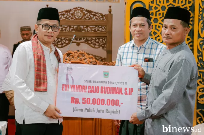 Safari Ramadhan di Masjid M Nur Andalas, Wakil ketua DPRD Sumbar Evi Yandri Sorot masalah...