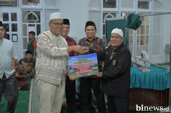 Sekdaprov Sumbar Safari Ramadan di Sijunjung, Paparkan Program Prioritas 2026 dan Target...