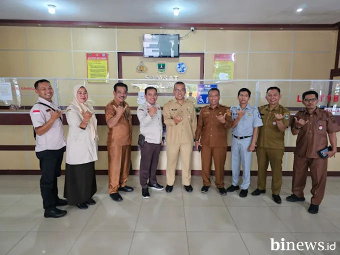 Sekdaprov Sumbar Tinjau Pelayanan Samsat Payakumbuh