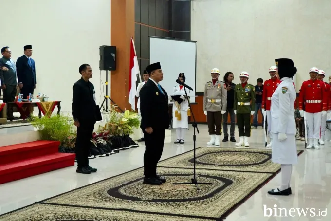 Siap Mengemban Amanah, Wali Kota Hendri Arnis Kukuhkan Anggota Paskibraka