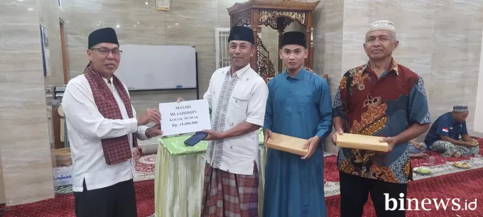 Tim Safari Ramadan Pemko Sawahlunto Kunjungi Masjid Muhajidin, Serahkan Bantuan Rp10 Juta