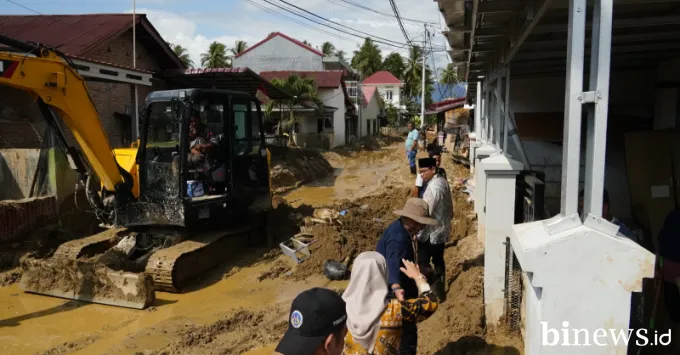 UNP Data 349 Sivitas Terdampak Banjir Sumbar, Satu Mahasiswa Meninggal Dunia