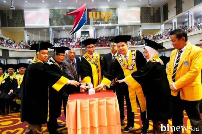 UNP Luncurkan Logo Dies Natalis ke-71, Semarakkan Tema "Jaya dan Berdampak" di Wisuda...