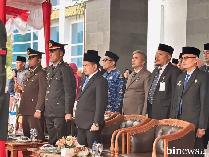 Upacara Peringatan Hari Pahlawan 2025 di Kabupaten Solok Berlangsung Khidmat dan Penuh...