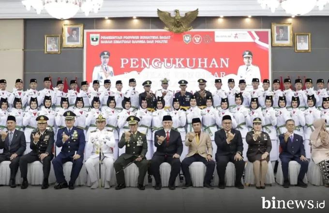 Wakil Ketua DPRD Sumbar Evi Yandri Hadiri Pengukuhan Paskibraka 2025