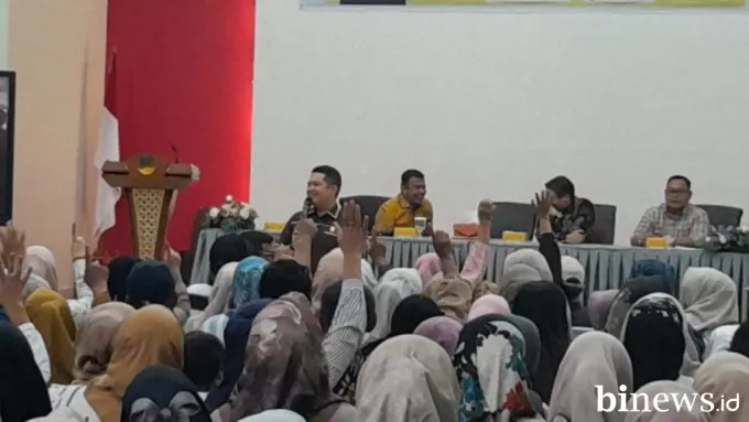 Wakil Ketua DPRD Sumbar Iqra Chissa Sosialisasikan Perda Nomor 16 Tahun 2019 di Kecamatan...