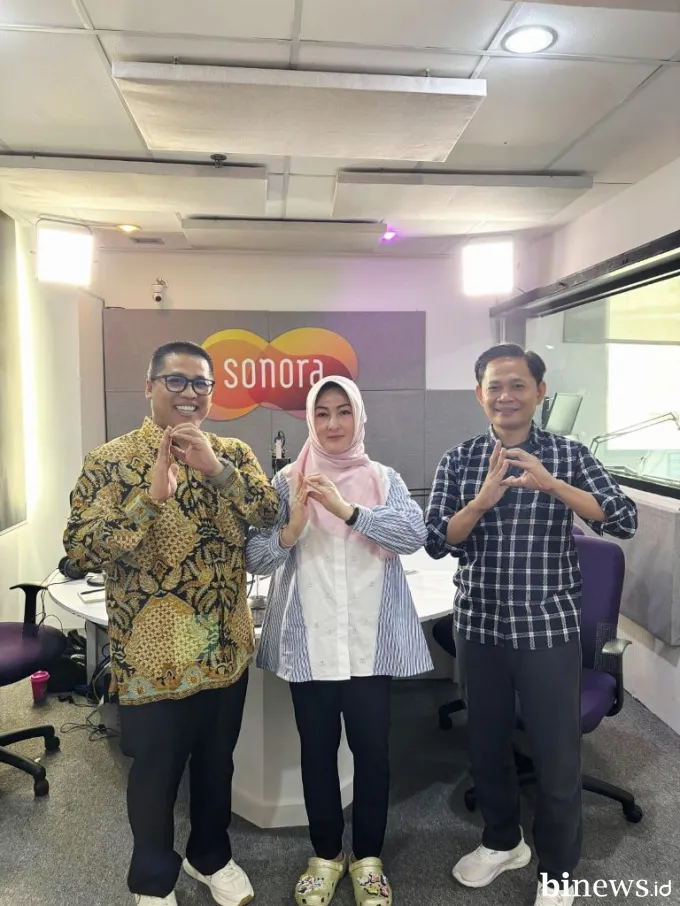 Wako Hendri dan Ketua TP-PKK Tampil di Sonora FM, Promosikan Padang Panjang sebagai Kota...