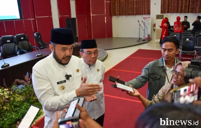 Wali Kota Padang Fadly Amran Disambut Meriah Usai Mengikuti Retret Kepala Daerah di...