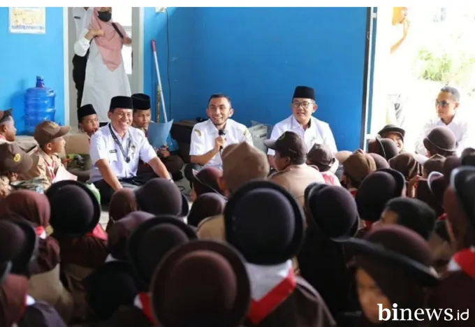 Wawako Allex Saputra Dukung Edukasi Pengelolaan Sampah untuk Siswa SDN 14 PPT