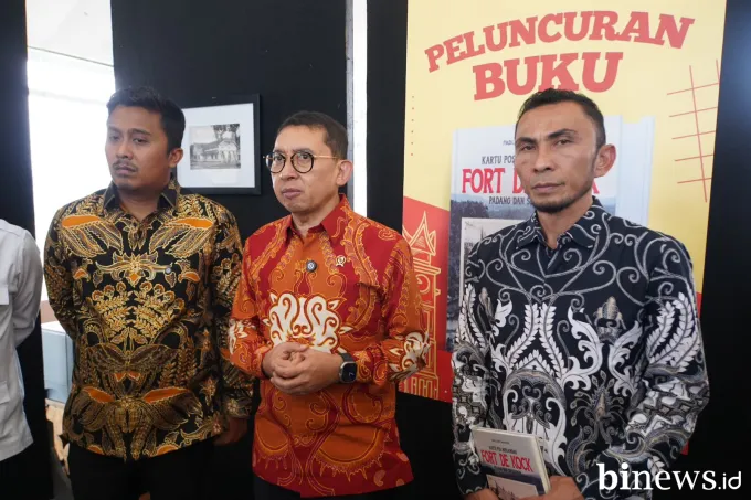 Wawako Allex Saputra Hadiri Peluncuran Buku Kartu Pos Bergambar Milik Menteri Fadli Zon