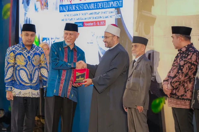 Penyerahan penghargaan