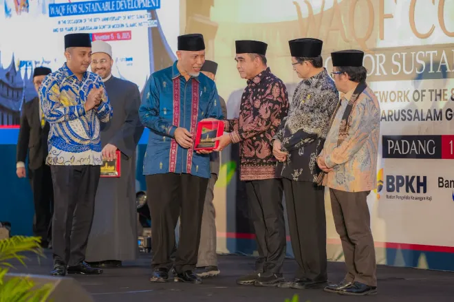 Penghargaan kepada ketua mpr ri, ahmad muzani,