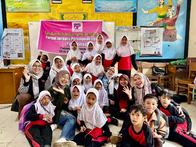 Forum jurnalis perempuan indonesia (fjpi) sumatera barat melalui program fjpi sumbar peduli menggelar kegiatan 