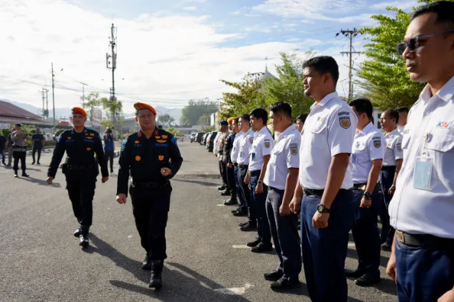 KAI group menetapkan masa angkutan nataru selama 18 hari, mulai 18 desember 2025 hingga 4 januari 2026. khusus divre ii sumbar, kesiapan tersebut didukung oleh kinerja positif kai divre ii sumbar sepanjang januari--november 2025. humas