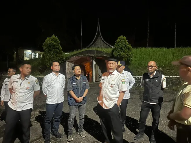 Peninjauan bts sitinjau lauik