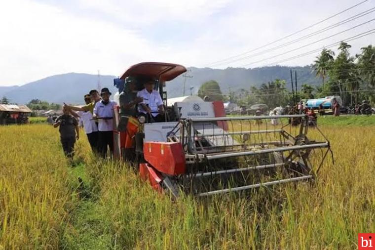 Alokasi Pupuk Bersubsidi dari Kementan, Wali Kota Hendri Septa: Petani Semakin Semangat...