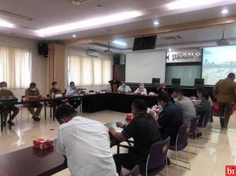 Anggota Komisi III DPRD Bersama Dinas PUPR Lakukan Koordinasi Ke BWSS V Terkait Kegiatan...