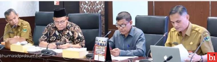 Bapemperda DPRD Sumbar Rapat Kerja  Dengan OPD Bahas Propemperda Tahun 2024