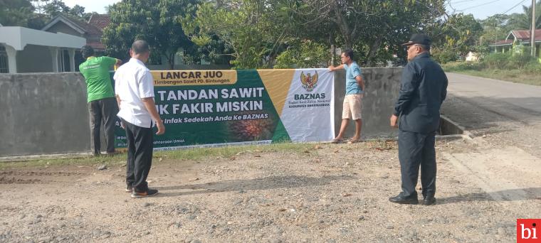 Baznas Dharmasraya Canangkan Program Satu Tandan Sawit untuk Fakir Miskin