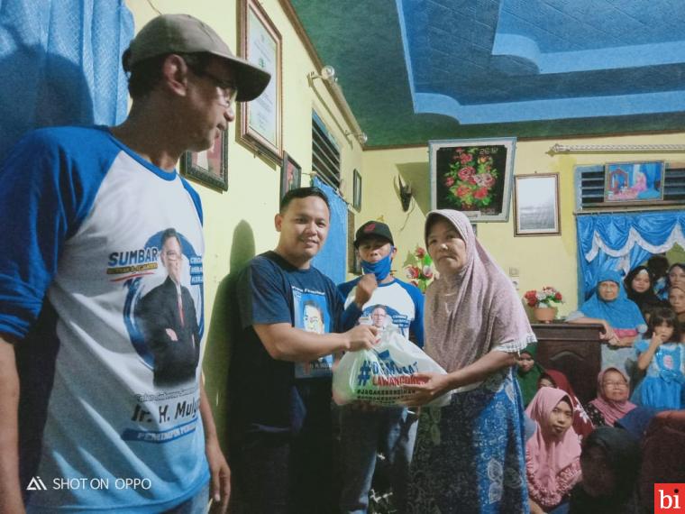 Berbagi dengan Masyarakat Pessel, Mulyadi Terus Tunjukkan Kepedulian