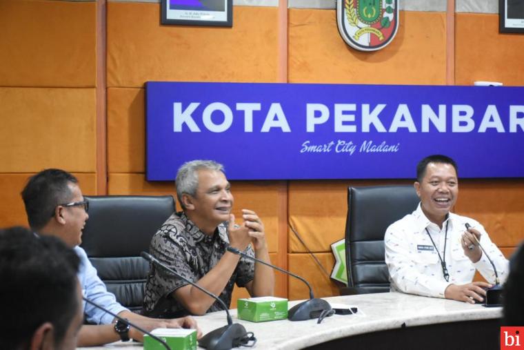 Berkunjung ke Riau, Manajemen Semen Padang Silaturrahmi dengan Pemerintah Daerah