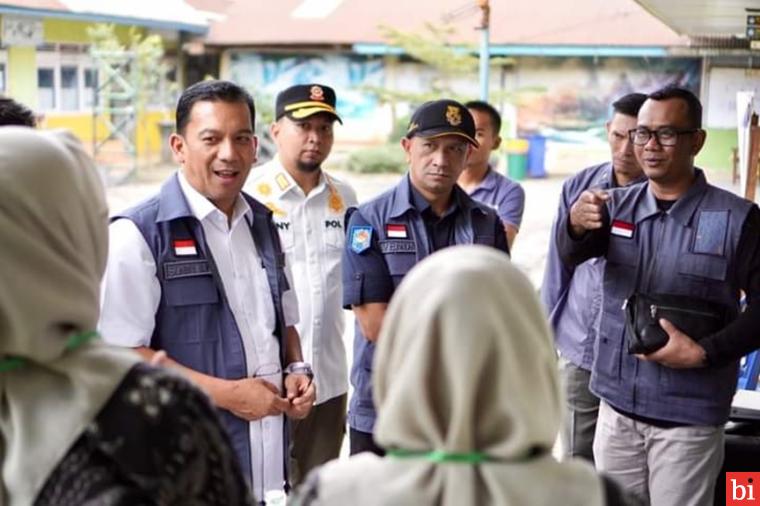 Bersama Forkopimda, Pj Wako Sonny Tinjau Beberapa TPS