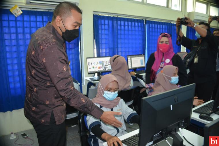 BLK Padang Memiliki 45 Program, Wagub: Ini Harus Dimanfaatkan untuk Mengurangi...