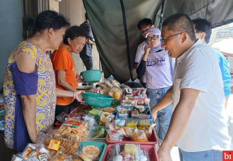 Blusukan di Pasar, Hendri Septa Paparkan Progul Si Mamak Hebat