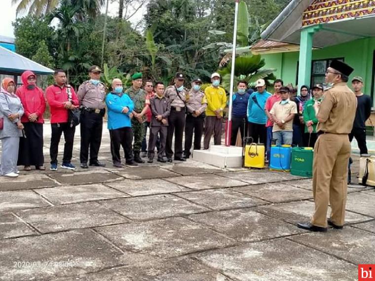 Boby Ade Saputra Turun Langsung Lakukan Penyemprotan Disinfektan di  Fasum