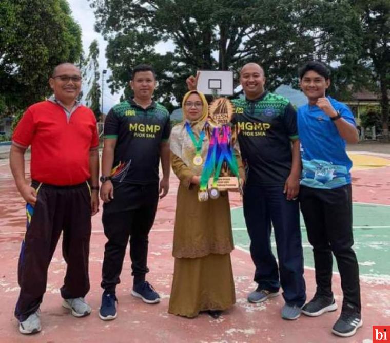 Borong Sembilan Medali, SMA N 2 Juara Umum O2SN Tingkat Padang Panjang