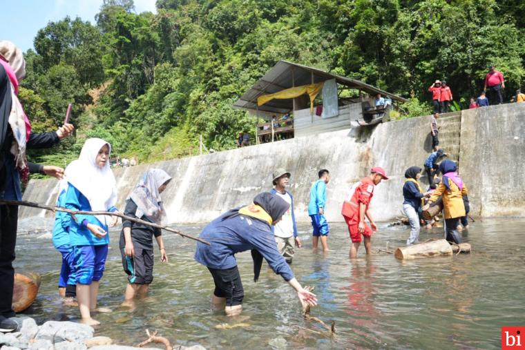 BPBD Sumbar Gelar Aksi Bersih Sungai