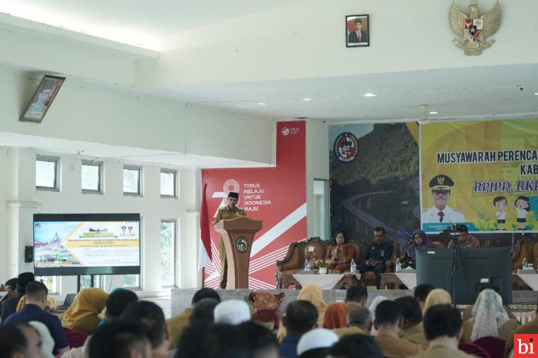 Bundo Kanduang  se-Kabupaten Lima Puluh Kota Ikuti Seminar Peningkatan Kapasitas Bundo...