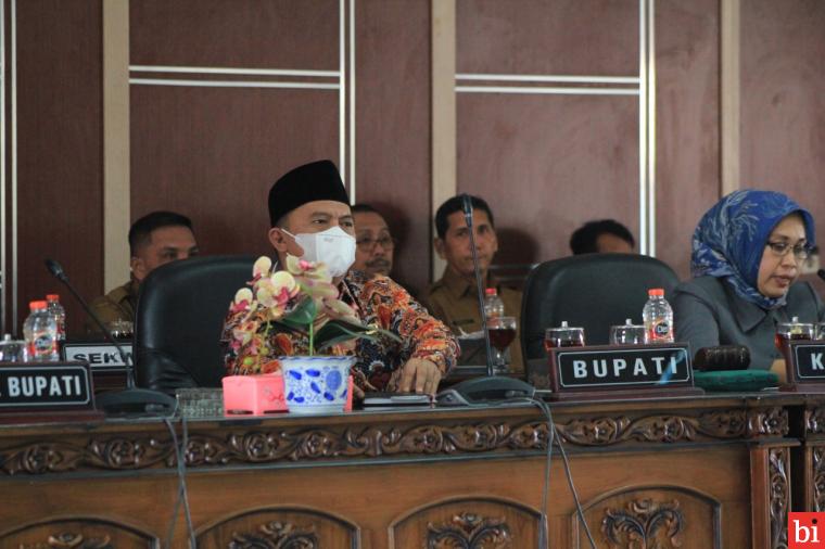 Bupati Ikuti Paripurna Laporan Badan Anggaran atas Pembahasan Rencana KUA dan PPAS