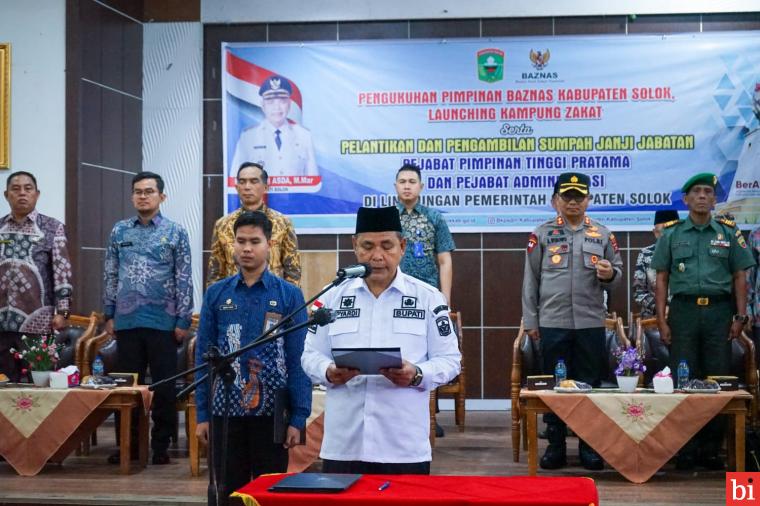 Bupati Solok Capt. H. Epyardi Asda Kukuhkan Pimpinan Baznas, Ini Pesannya...