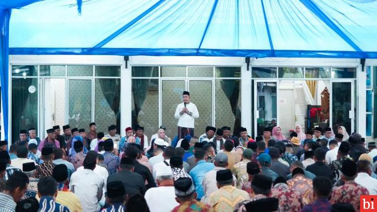 Bupati Solok Capt. H. Epyardi Asda Silaturahmi dan Buka Berdama Ribuan Perangkat Nagari