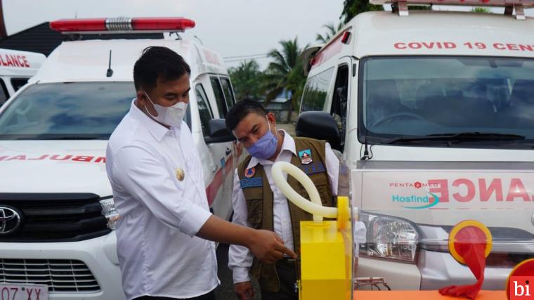 Bupati Sutan Riska Serahkan Empat Unit Ambulans, Tingkatkan Pelayanan Kesehatan dan...