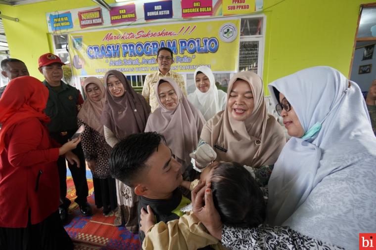 Crash Program Imunisasi Polio Diluncurkan di Pasar Usang