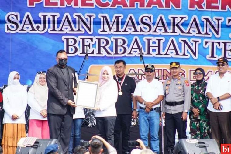 Dharmasraya Catat Rekor MURI Usai Masak Makanan dengan Bahan Telur Terbanyak